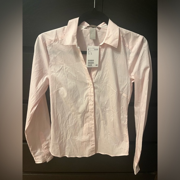 🆕 H&M Light Pink Button-Up Blouse Brand new tag attached Size 2 Barbiecore - Picture 3 of 9
